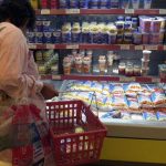 Las ventas de lacteos en supermercados