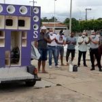 Produtores fazem manifestacao em Bodoco para cobrar o aumento no preco do leite e do queijo