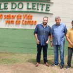 Presidente da FIEPI visita indústria Vale do Leite em Teresina