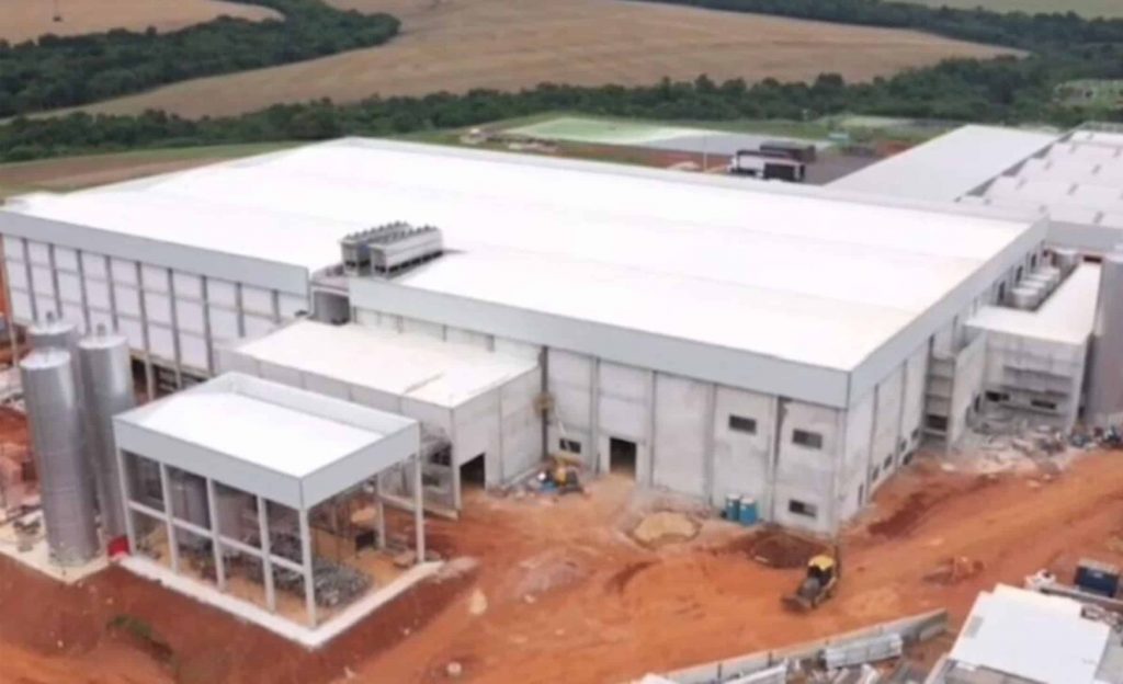 A queijaria tem um investimento de R$ 460 milhões na construção da queijaria (foto: Divulgação)