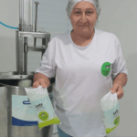 Empaer oportuniza a produtora que montou agroindustria acesso a politicas publicas e comercio local