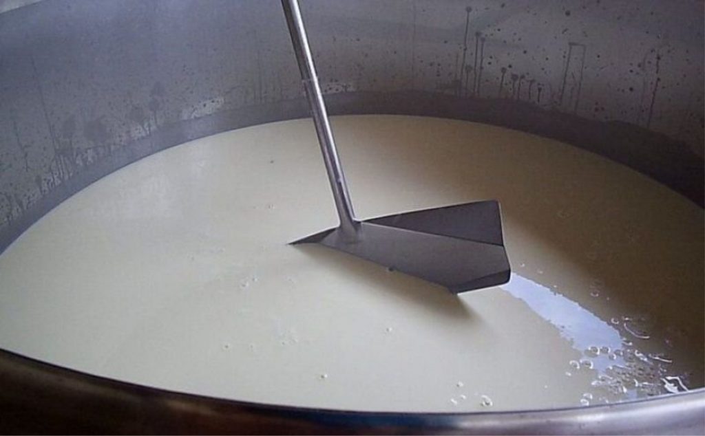 Conseleite/Rondônia divulga preço de referência do leite a ser pago em abril