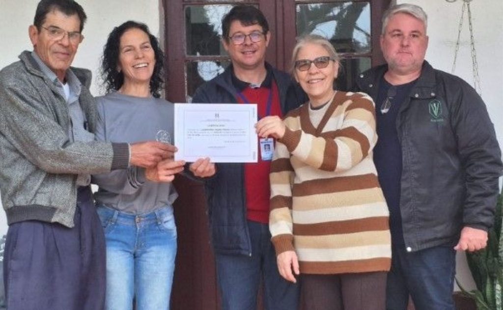 Foi inaugurada na localidade Três Capões, em Boa Vista do Incra, a premiada Agroindústria Cabanha Ventana, que utiliza leite A2 na fabricação de queijos, doce de leite, manteiga e bebida láctea.