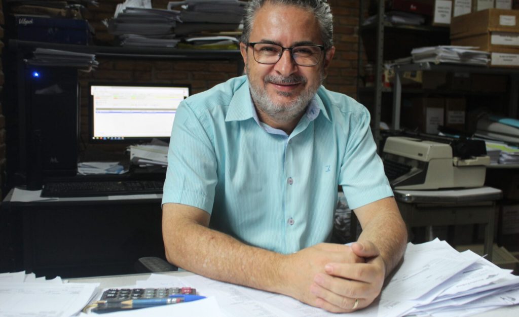 produtor Silvio Oliveira de Souza