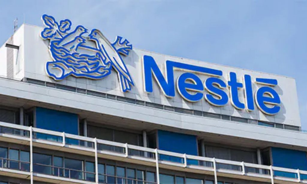 Nestlé se destaca no ranking destacando-se, inclusive, no pilar de contexto individual da pesquisa da Ipsos (Crédito: Markus Mainka/Shutterstock)