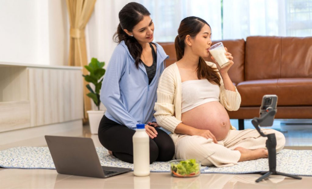 Na frente da mídia social, o checkoff e o MilkPEP planejam trabalhar com influenciadores.