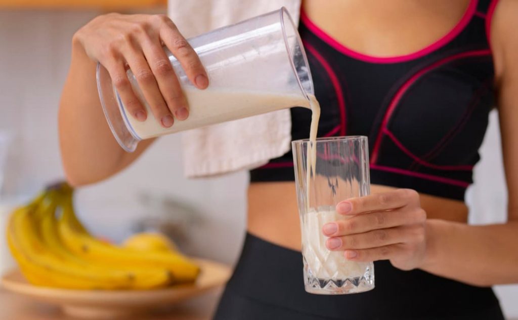 Leite fortificado ou leite fortificado é uma bebida à qual são adicionadas vitaminas ou minerais para aumentar seu perfil nutricional.