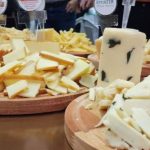 A premiação dos vencedores do Concurso Estadual dos Queijos Artesanais de Minas Gerais ocorreu no Serro, durante a Festa do Queijo. campeões