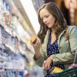 O segmento de iogurte refrigerado e sobremesas em potes do Reino Unido está crescendo a uma taxa quatro vezes maior que a do segmento geral, de acordo com dados da Kantar. Imagem: Getty/SDI Productions