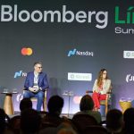 Marcela Caselato, da Novo Nordisk, Julia Michelin, da Bio Ritmo, e José Arthur Lorenzetti, da Danone, discutiram as oportunidades na indústria de wellness no Bloomberg Línea Summit.