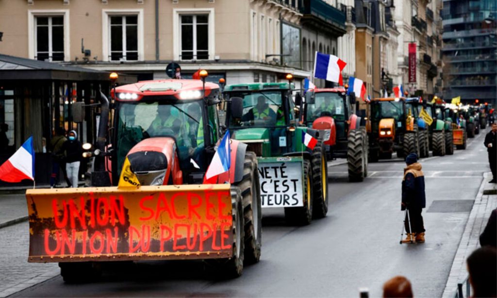 Mercosul. Dezenas de milhares de fazendas na França, o maior produtor agrícola da UE, estão em dificuldades financeiras