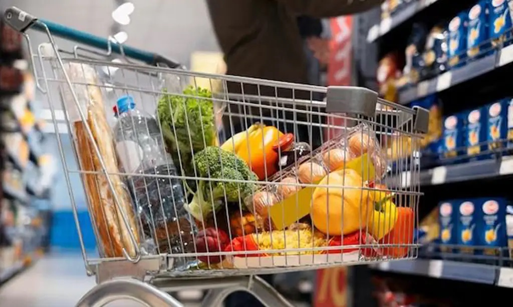 Carne, leite e café puxam inflação da Alimentação Fora do Lar