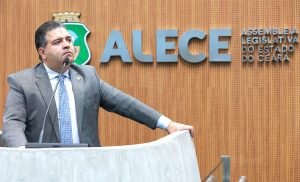 Felipe Mota