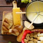 Fondue impulsiona vendas de queijos e aquece o varejo no inverno