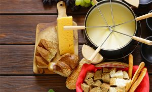Fondue impulsiona vendas de queijos e aquece o varejo no inverno