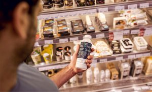 A busca por um estilo de vida saudável está levando os consumidores a priorizar proteínas completas e de fácil digestão. Leite.