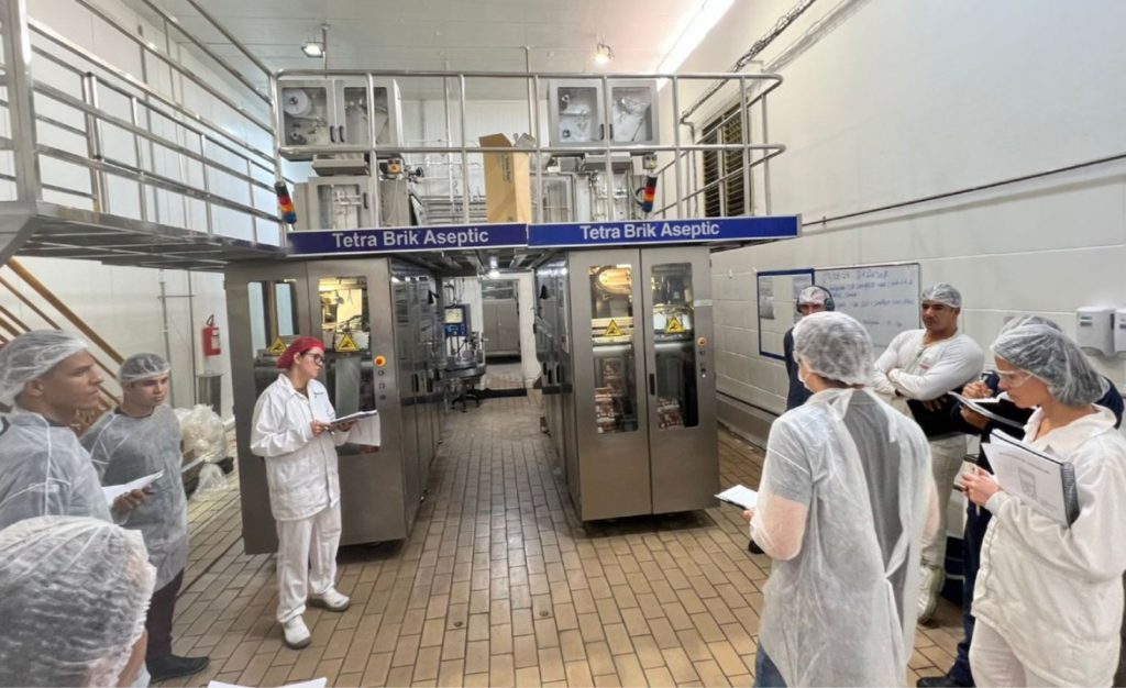 Trevo. “Já investimos R$ 20 milhões em novas linhas de leite fermentado e iogurtes, com aquisição de equipamentos como tanques, bombas sanitárias, posicionadoras de garrafas e envasadoras”.