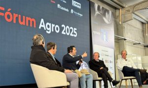 “O leite deixou de ser apenas um alimento. Hoje ele é um ativo geopolítico, uma resposta à demanda global por proteína e um motor de desenvolvimento regional”, afirmou Ratinho.
