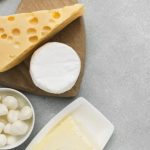 Adeus restrições: queijos maturados têm menos lactose! 🥳