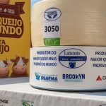 O Queijo Minas Padrão é um dos queijos mais tradicionais do Brasil, originado em Minas Gerais no século XIX.