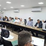 Programa Mais Leite Saudável enfrenta incertezas com a CBS; produtores e indústrias pressionam por definição antes da reforma.