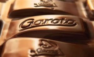 🏭 Nestlé amplia presença no Brasil após aquisição da gigante Grupo CRM