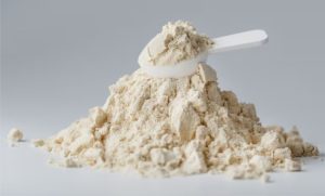 Mais do que shakes: proteína entra em snacks, bebidas e pratos prontos. O movimento domina a indústria global de alimentos. proteinificação