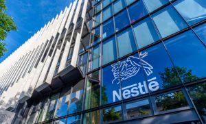 Danone sobe no radar do J.P. Morgan, enquanto Nestlé tenta se recompor.