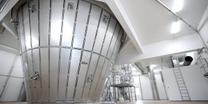 Arla Foods usa bombas de calor elétricas e corta 1.500 t de CO₂. ♻️