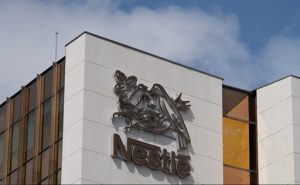 💥 Nestlé anuncia 16 mil demissões e dispara 9% na Bolsa