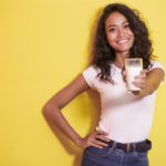 Estudo chileno analisa se o leite com beta-caseína A2 reduz sintomas digestivos.