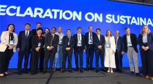 🌍 O setor lácteo global acelera o compromisso com a sustentabilidade. París