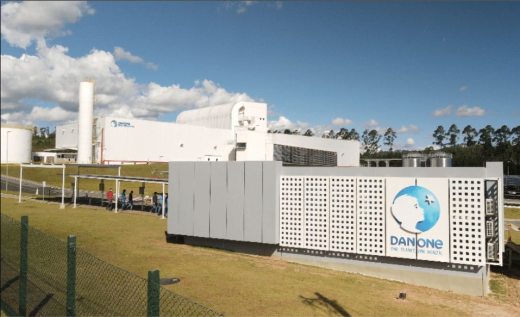 Danone quer 100% de embalagens recicláveis e menos plástico até 2030.