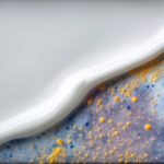 O leite cru ganha destaque por seu sabor natural, mas especialistas alertam sobre os riscos à saúde decorrentes do consumo de leite não pasteurizado.