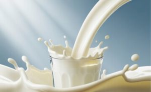 O sabor e a saúde colocam o leite de volta no centro da mesa.