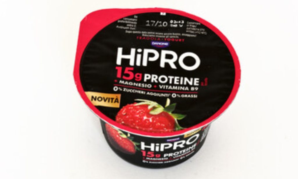 Danone aposta em proteína de qualidade e rótulo limpo para voltar ao topo nas gôndolas dos EUA.