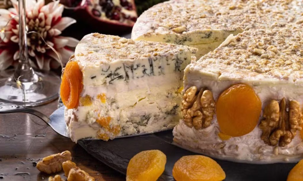 Um queijo com alma de celebração: assim nasceu o casamenteiro, obra artesanal que virou fenômeno nacional. 💫