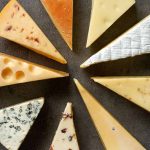 🧀 Intolerância à lactose: é possível consumir laticínios? Entenda o que diz a ciência 1 Quem tem intolerância à lactose pode aproveitar alguns laticínios, graças às opções fermentadas e aos produtos sem lactose.