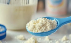 Com pressão de produtores, o leite em pó importado pode enfrentar restrições inéditas no mercado brasileiro ⚠️