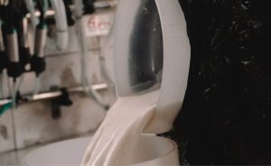 🐄 Com foco no leite em pó, aporte público de R$ 106 milhões é visto como paliativo por associações do Sul do Brasil. Conab.