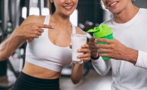 🥛 Nutricionistas explicam como escolher um whey protein adequado para intolerantes sem abrir mão do desempenho e da recuperação muscular.