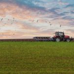 Isenção tributária para produtores rurais, nova tabela do IR e avanço do licenciamento marcam a abertura de dezembro na agenda do agro. 🌾