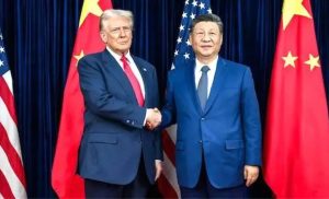 Em meio a estoques altos e preços instáveis, o agro dos EUA cobra que a China honre pactos e reative as exportações agrícolas previstas. 📉