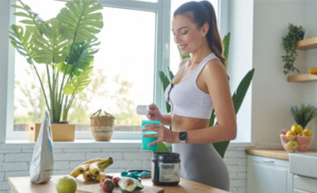 A forma de consumir Whey Protein interfere na digestão, nas calorias e no efeito metabólico do suplemento 🧬