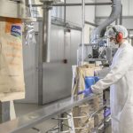 Exportações de lácteos do Uruguai avançam 14% e miram novo recorde 📈 1 Com US$ 881,5 milhões em receitas, exportações de lácteos avançam e devem superar marca histórica ainda em 2025 📊