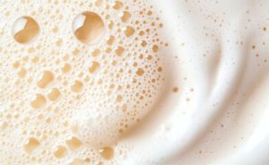 ⚖️ Mesma composição nutricional, nova forma de digestão: como funciona o leite sem lactose.