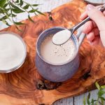 Com recursos federais, a Conab reforça estoques públicos de leite em pó produzido por cooperativa da agricultura familiar 📦