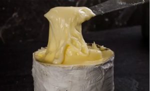 🏆 Produzido em SC, Morro Azul entra na lista dos melhores queijos do mundo e reforça o avanço do queijo artesanal brasileiro.