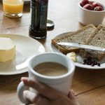 🍓 Com foco em praticidade e nutrição, o café da manhã saudável redefine categorias e amplia o espaço de leite e iogurte.