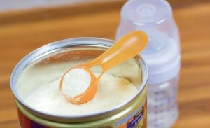 Recall Nestlé mobiliza autoridades sanitárias e médicos após identificação de Bacillus cereus em fórmulas infantis no país ⚠️